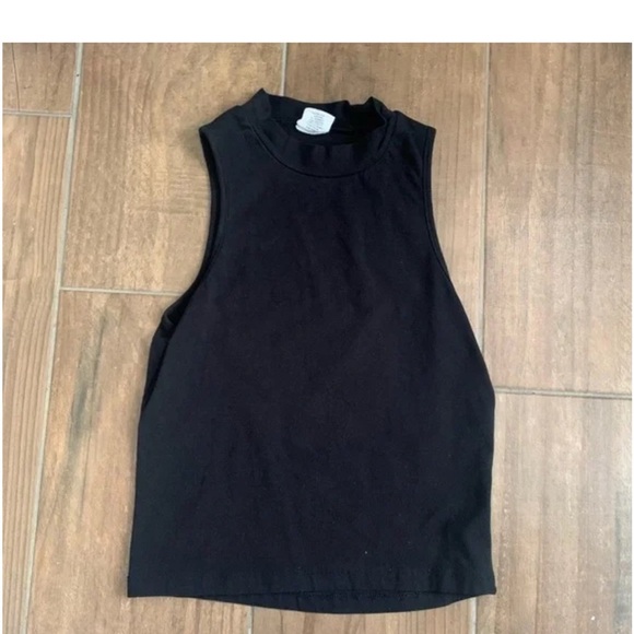 Full Tilt Black Crop Muscle Tee - Picture 1 of 3